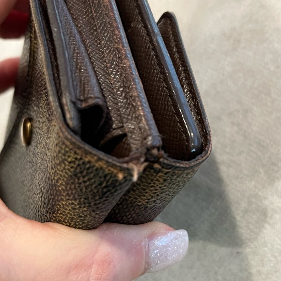 Authentic Vintage Pre-Loved Louis Vuitton Damier Ebene Wallet - Picture 10 of 14